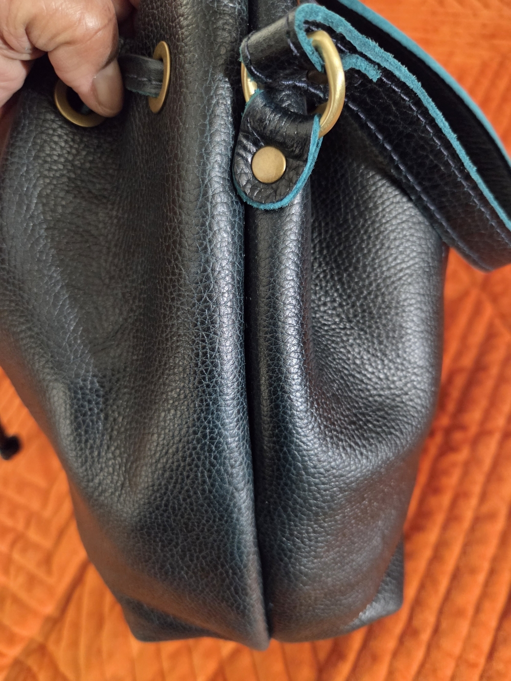 Portland Leather Drawstring Bucket Bag In Boreal Large - Picture 8 of 10